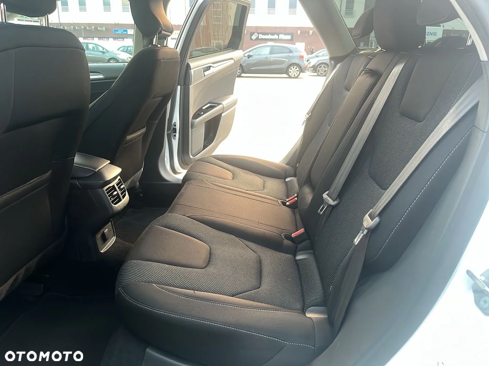 Ford Mondeo 2.0 TDCi Titanium - 17