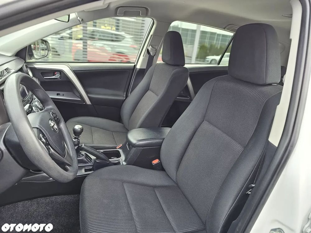 Toyota RAV4 2.0 Silver 4x4 - 15