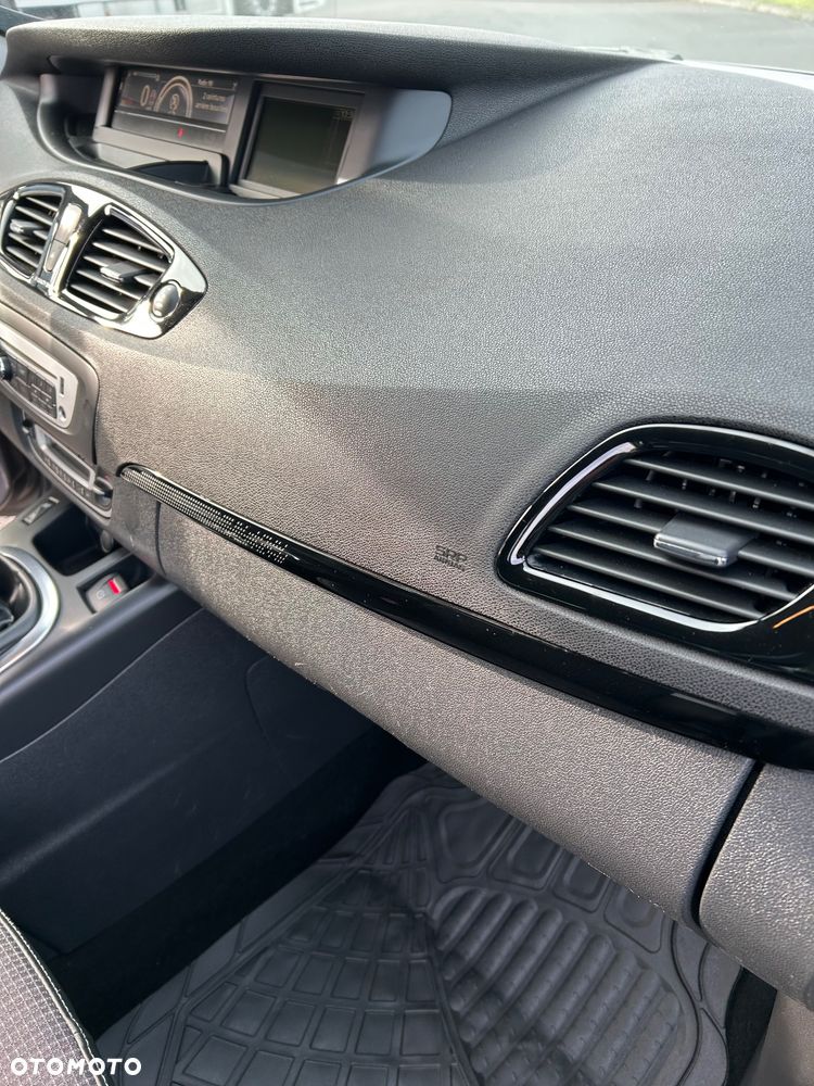 Renault Scenic - 12