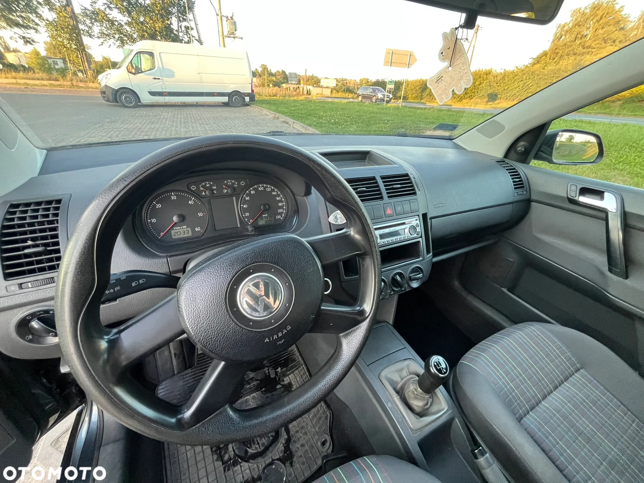 Volkswagen Polo - 6