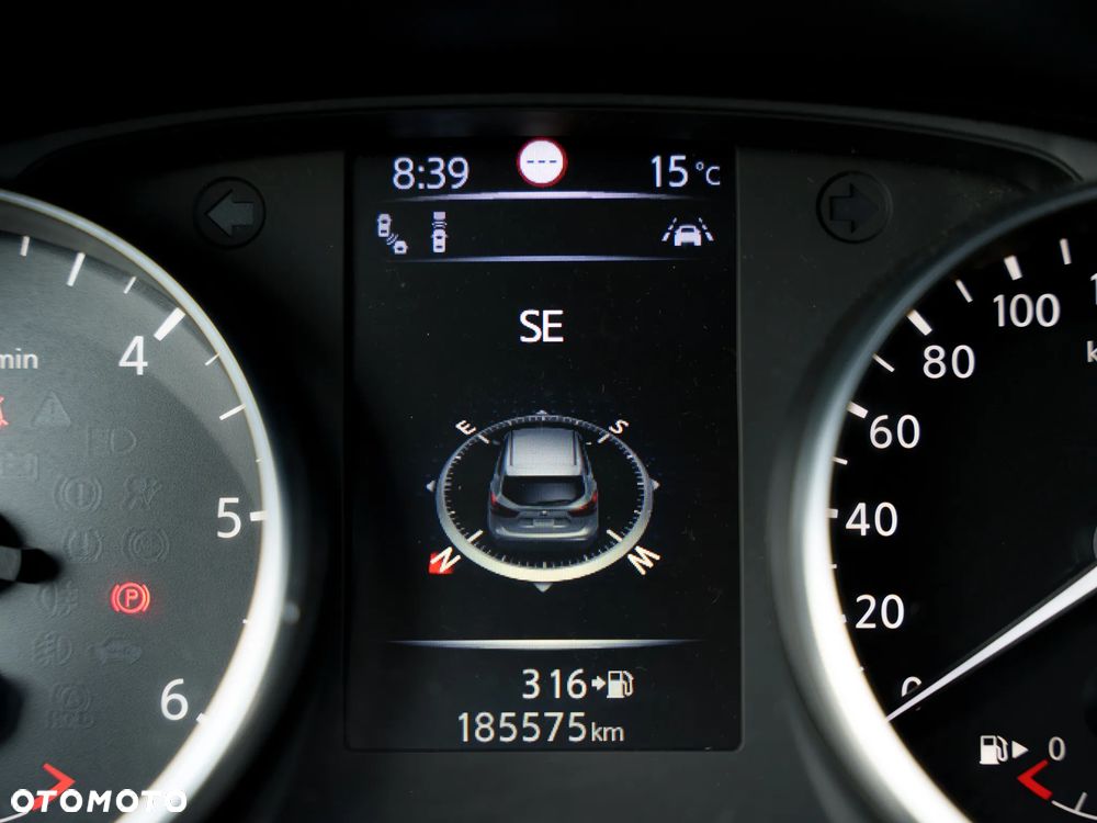 Nissan Qashqai 1.6 DCi Tekna+ - 31