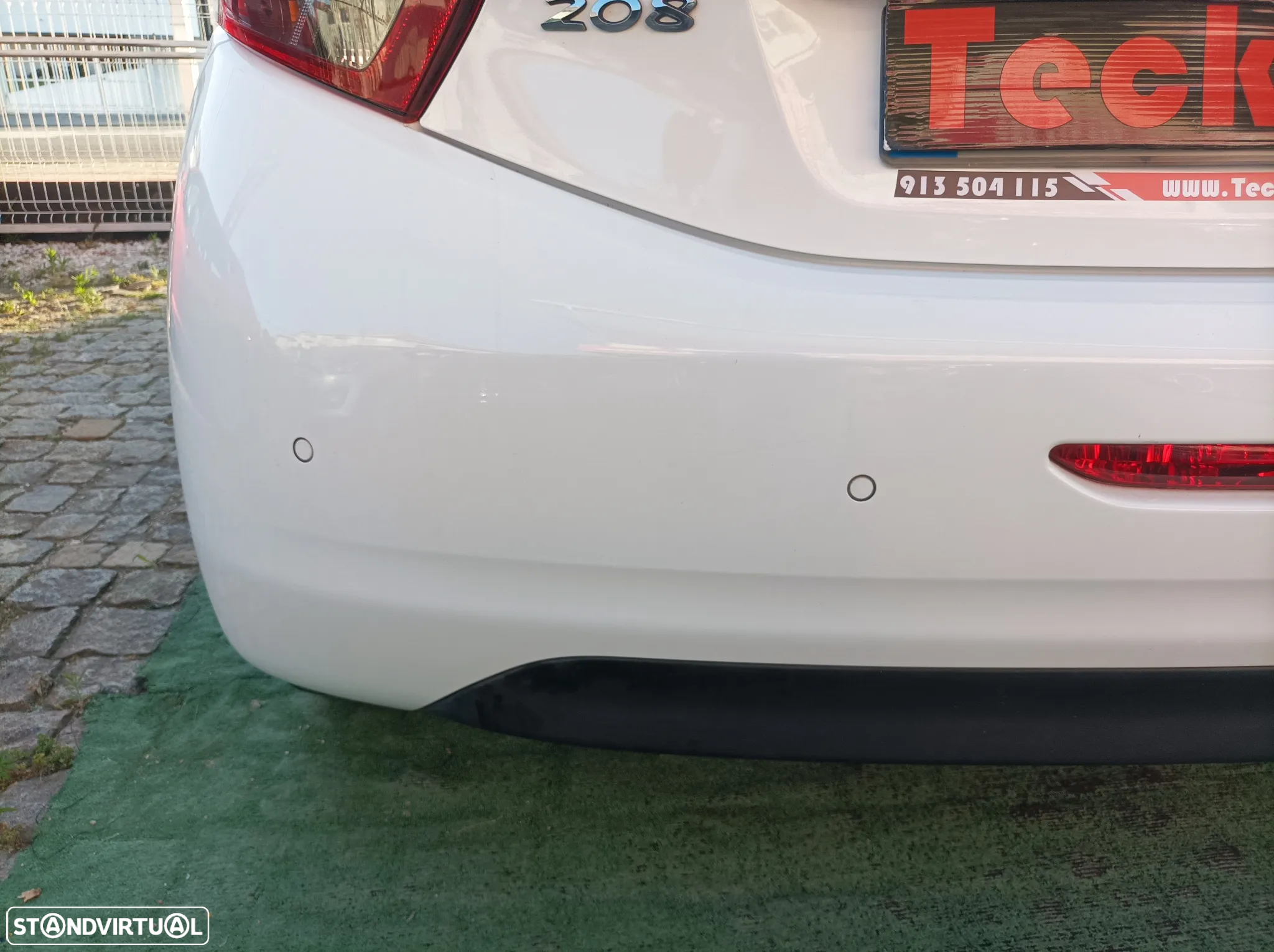 Peugeot 208 1.2 PureTech Style - 9