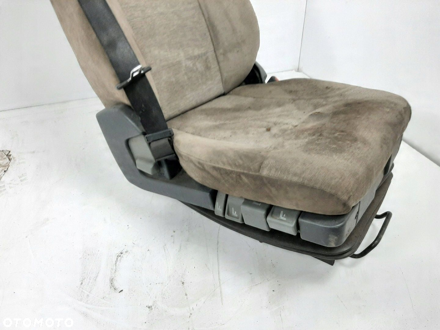 RENAULT PREMIUM EURO4 10800CM3 07R FOTEL PNEUMATYCZNY PRAWY PASAZERA - 5