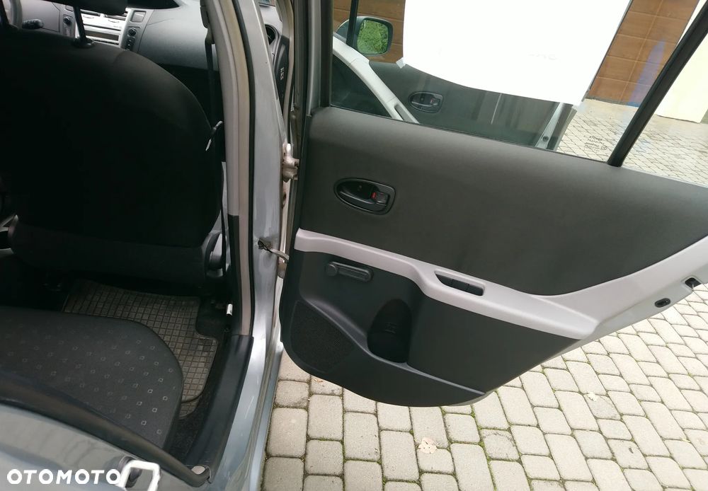 Toyota Yaris 1.0 Luna - 7