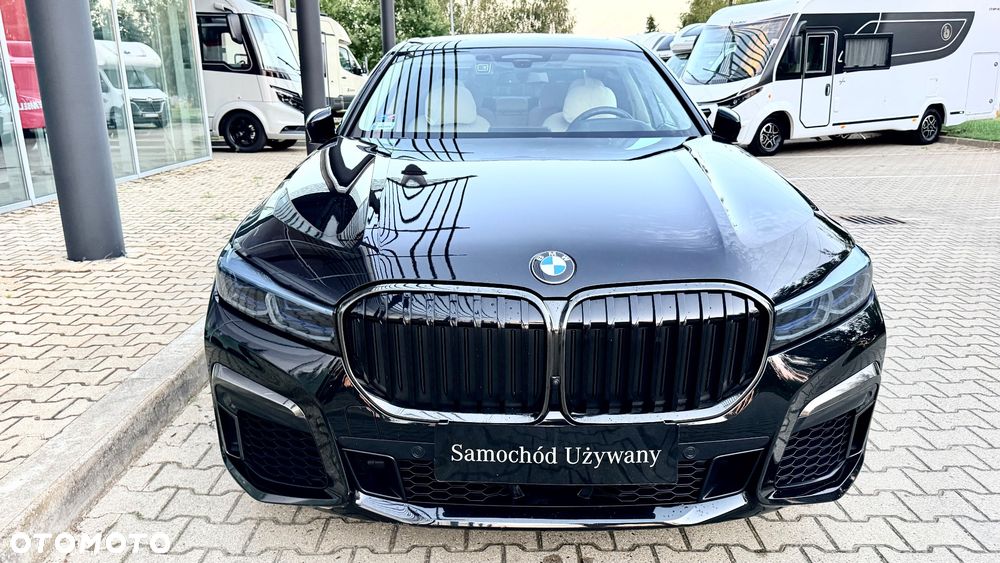 BMW Seria 7 745Le xDrive sport - 2