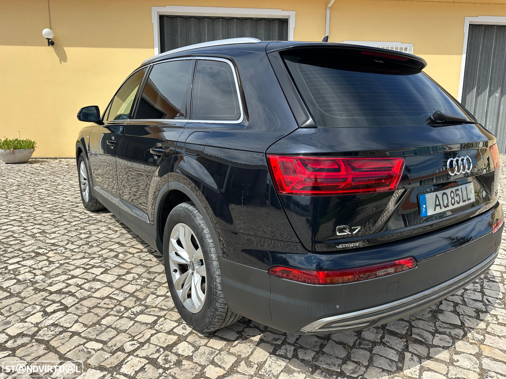 Audi Q7 3.0 TDI E-tron quattro Tiptronic - 57