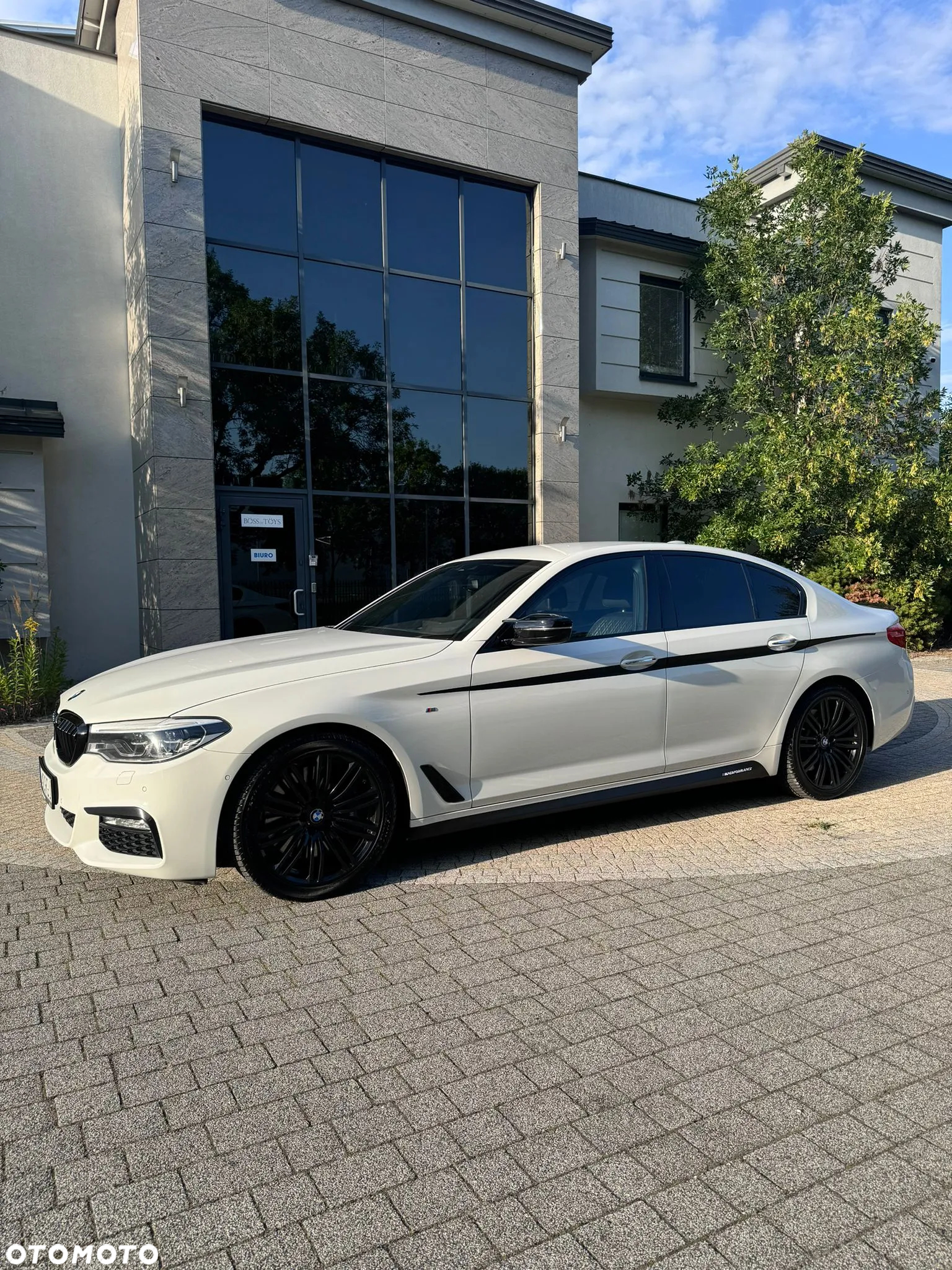 BMW Seria 5 540i xDrive Sport - 8