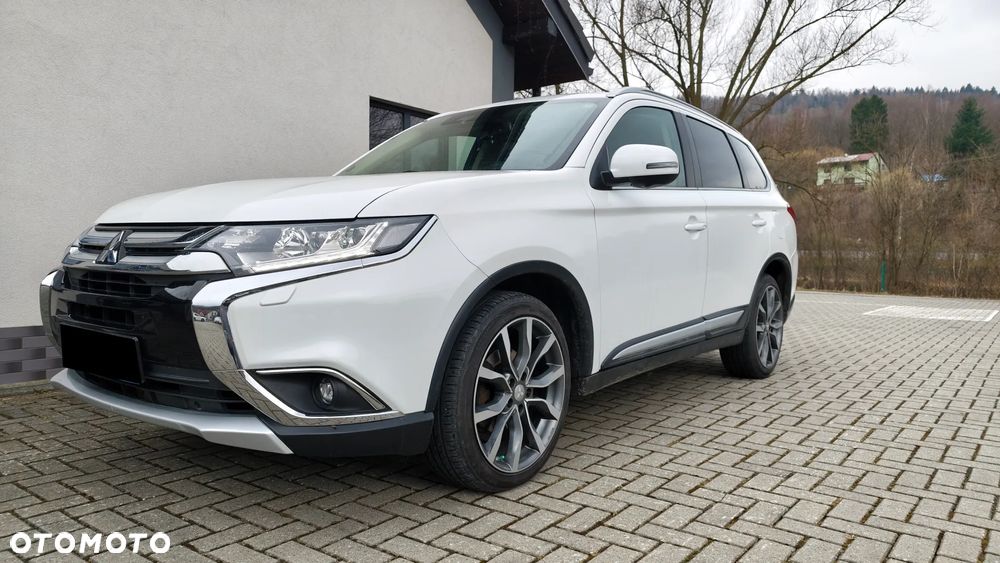 Mitsubishi Outlander 2.0 4WD CVT Diamant Edition+ - 1