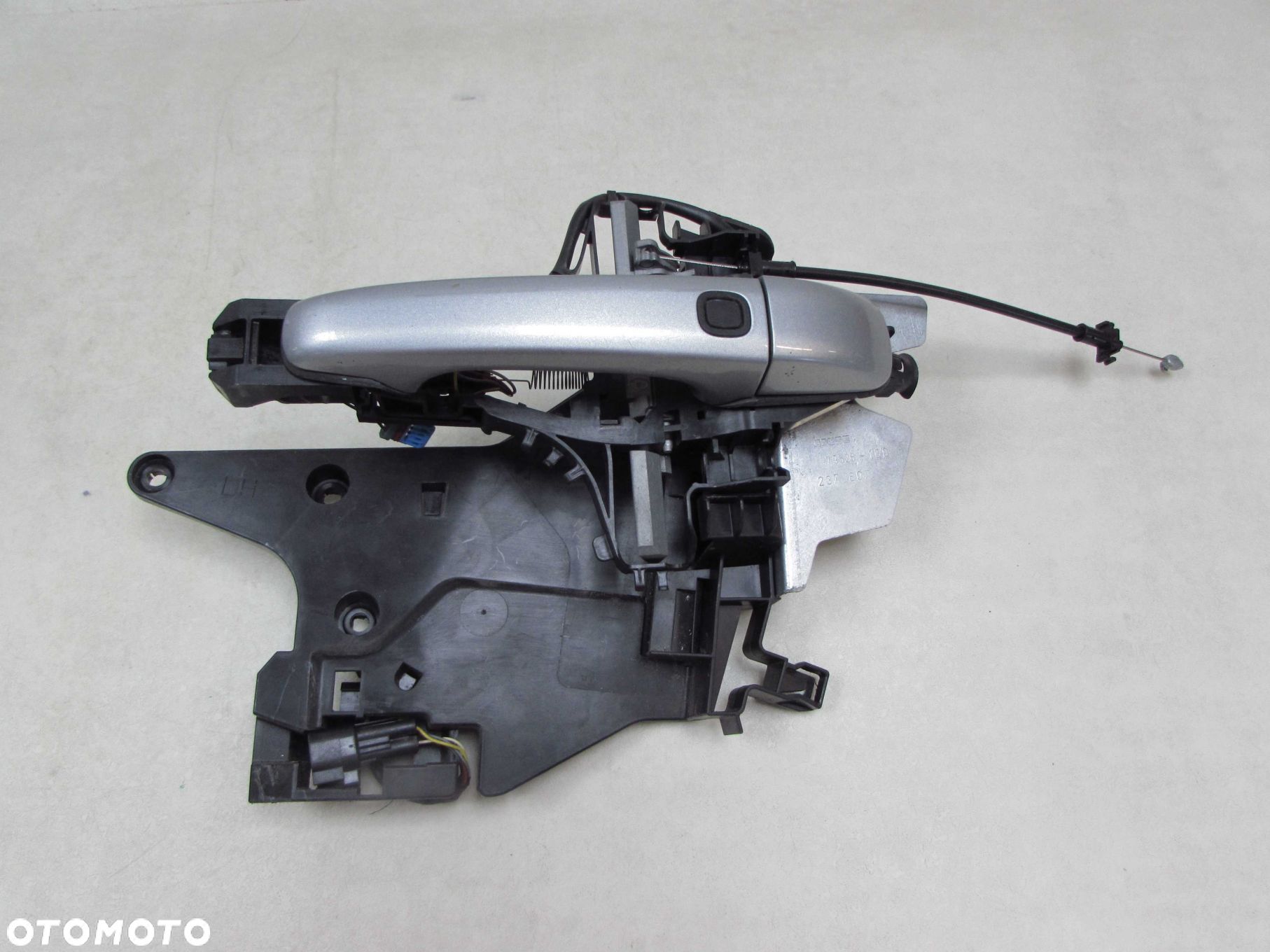 VOLVO S80 II V70 III  XC60  KLAMKA ZEWNETRZNA UCHWYT KASETA LEWA KEYLESS TYL 08663908 30753742 477 - 1
