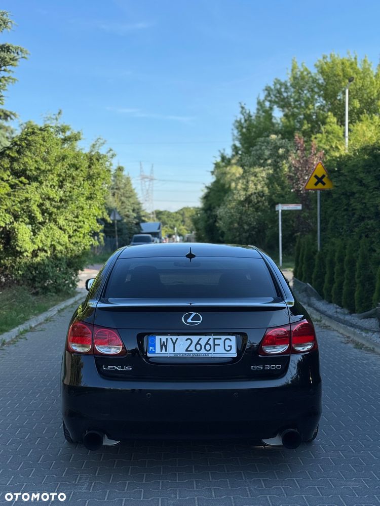 Lexus GS 300 Prestige + - 9