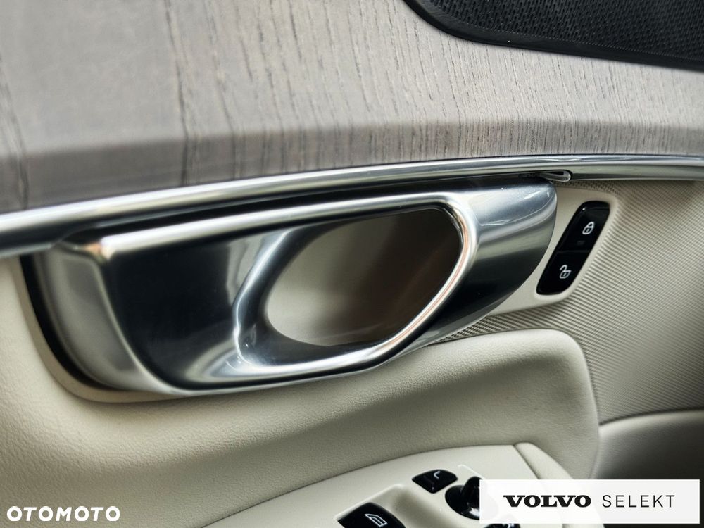 Volvo XC 90 - 36
