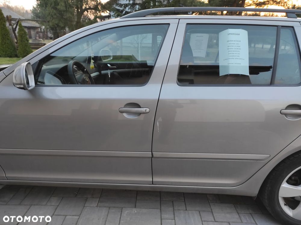 Skoda Octavia 1.4 TSI Ambition - 4