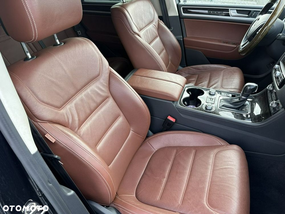 Volkswagen Touareg 3.0 V6 TDI BMT Business Line - 17