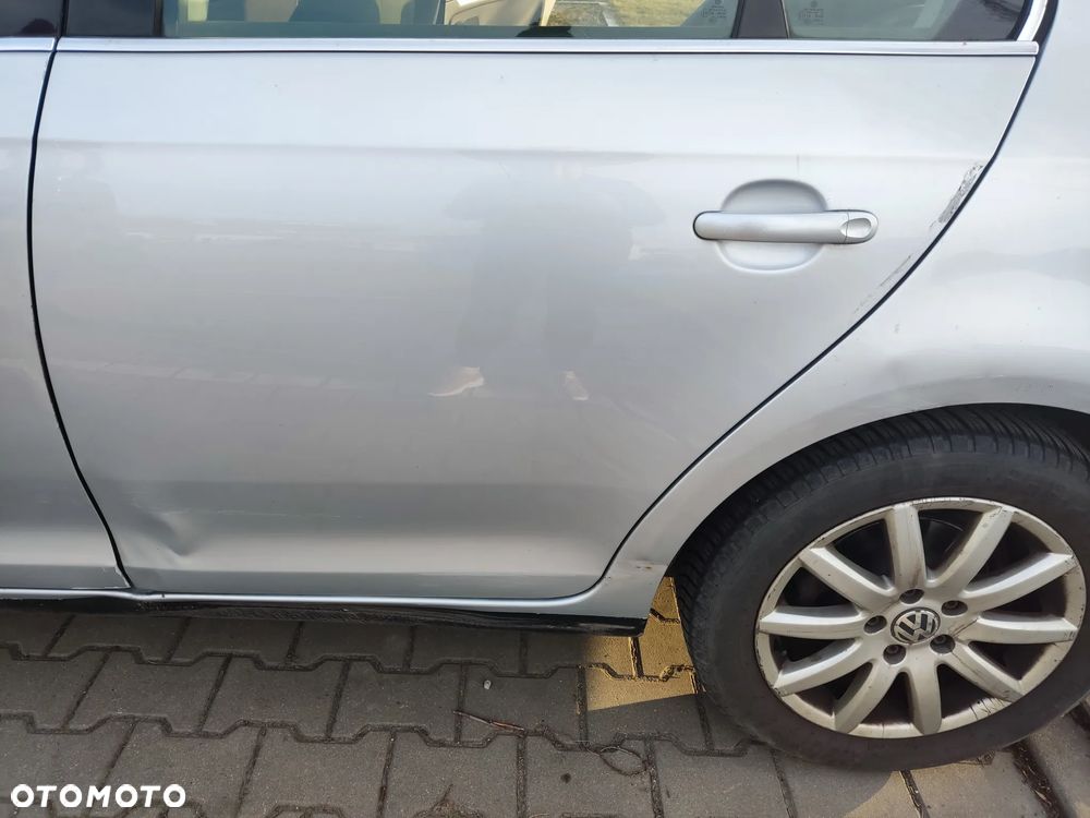 Volkswagen Jetta 1.9 TDI Comfortline DSG - 5