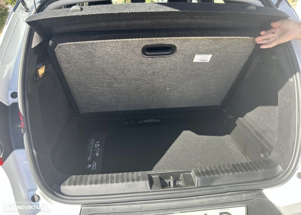 Renault Captur - 16
