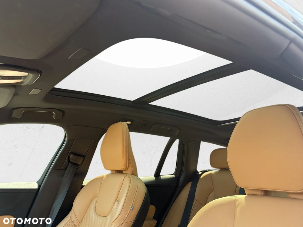 Volvo V60 B5 B AWD Plus Bright - 23