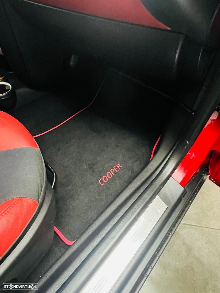 MINI 3 Portas Cooper D - 27