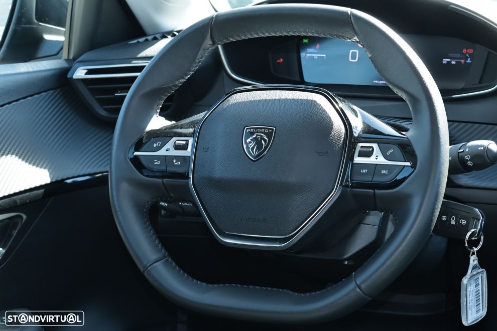 Peugeot 208 1.2 PureTech Allure - 8
