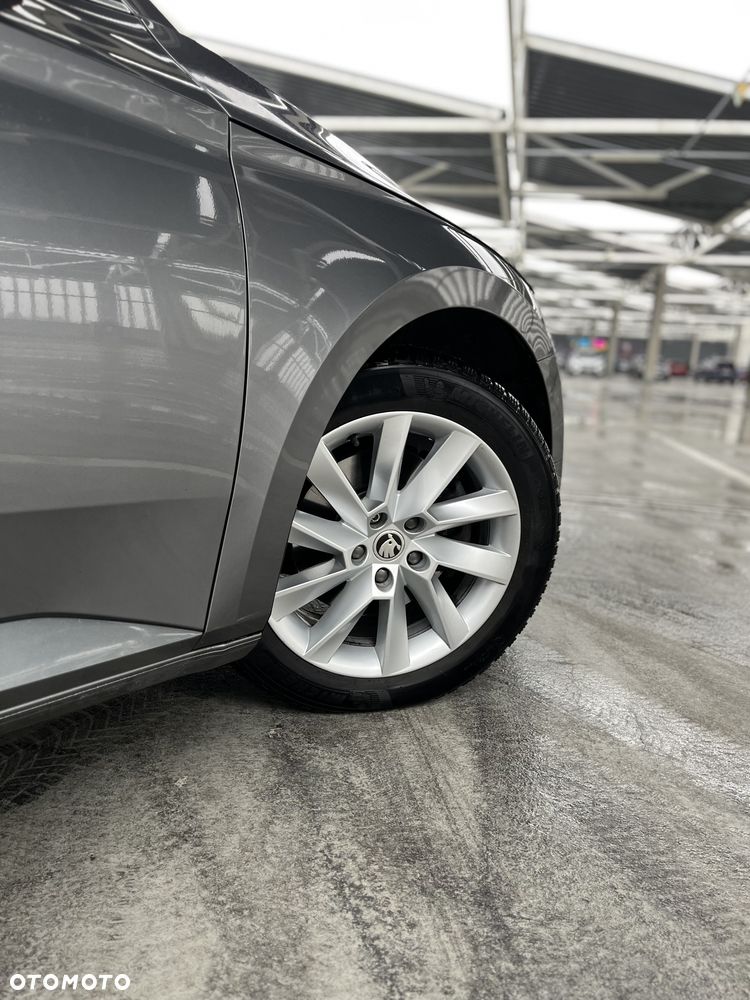 Skoda Superb 2.0 TDI SCR Ambition DSG - 16