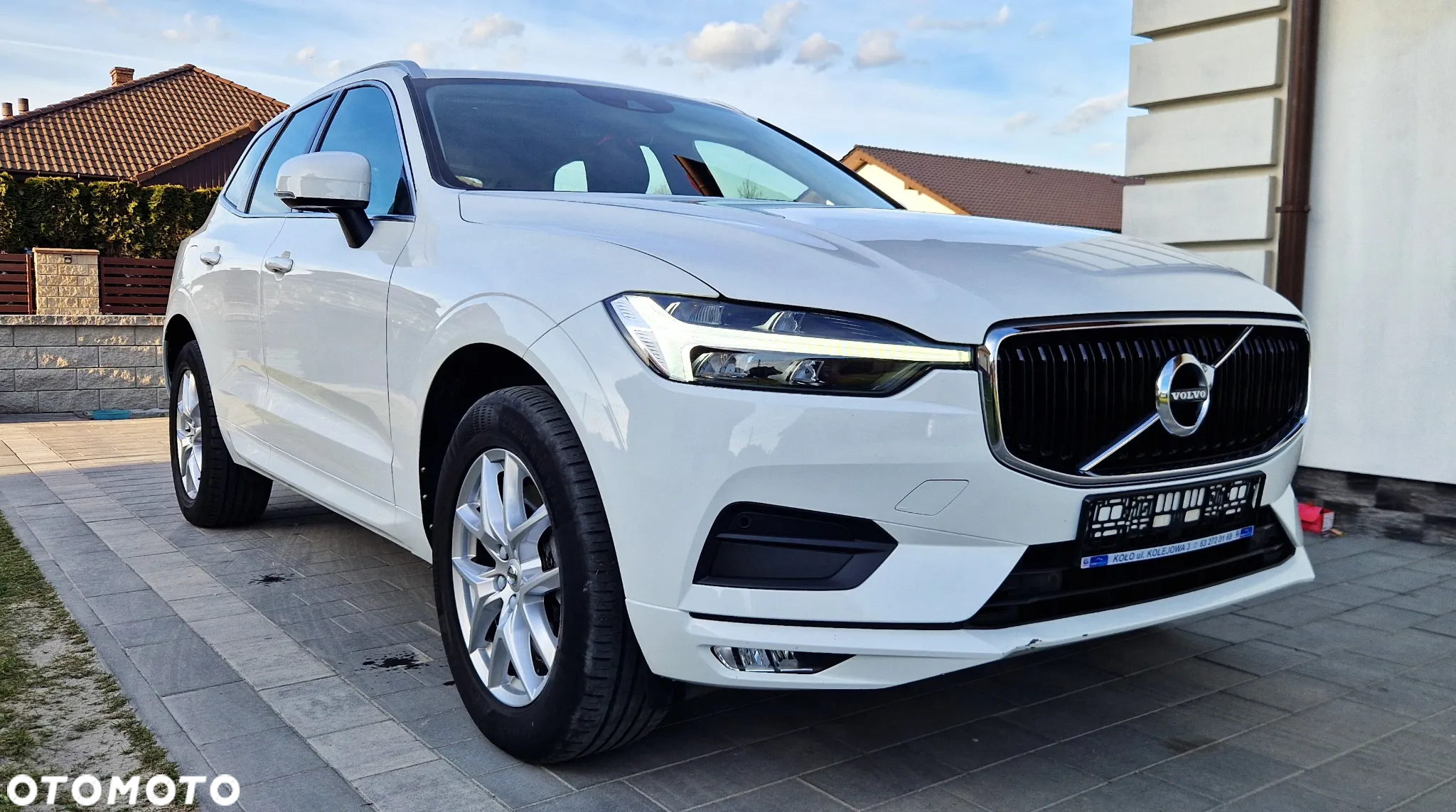 Volvo XC 60 B4 D AWD Geartronic Momentum - 32