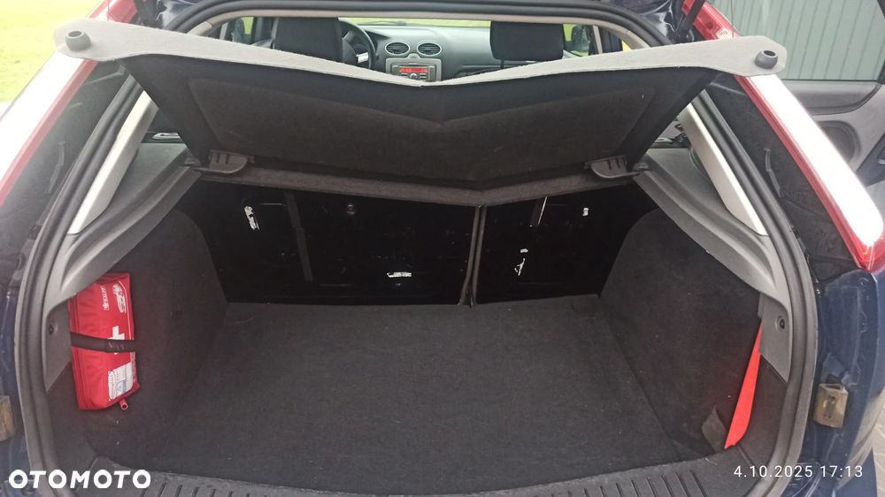 Ford Focus 1.6 Ambiente - 5
