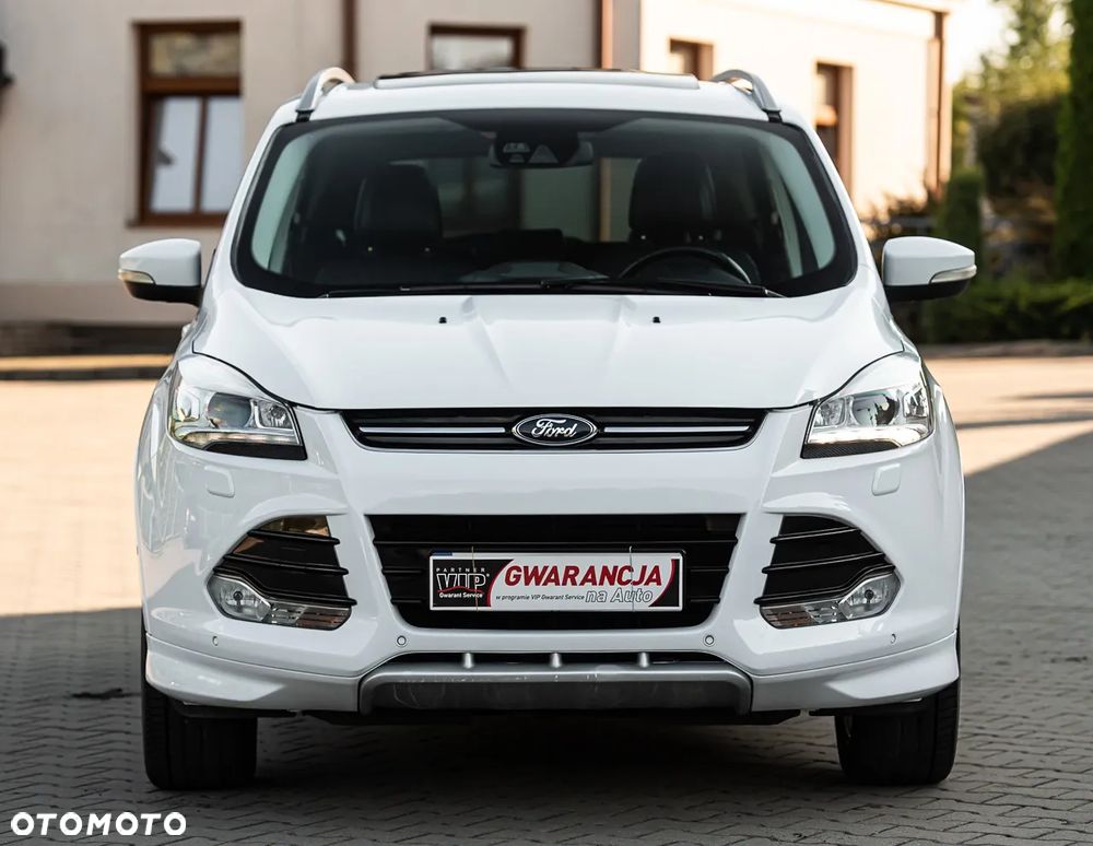 Ford Kuga 1.5 EcoBoost 4WD Titanium - 4