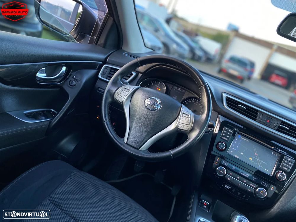 Nissan Qashqai 1.5 dCi N-Connecta - 14