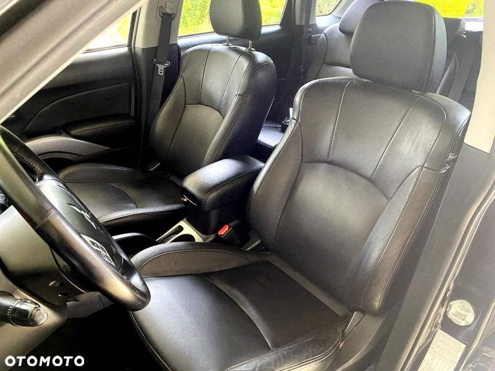 Mitsubishi Outlander 2.0 DID Instyle NAVI - 33