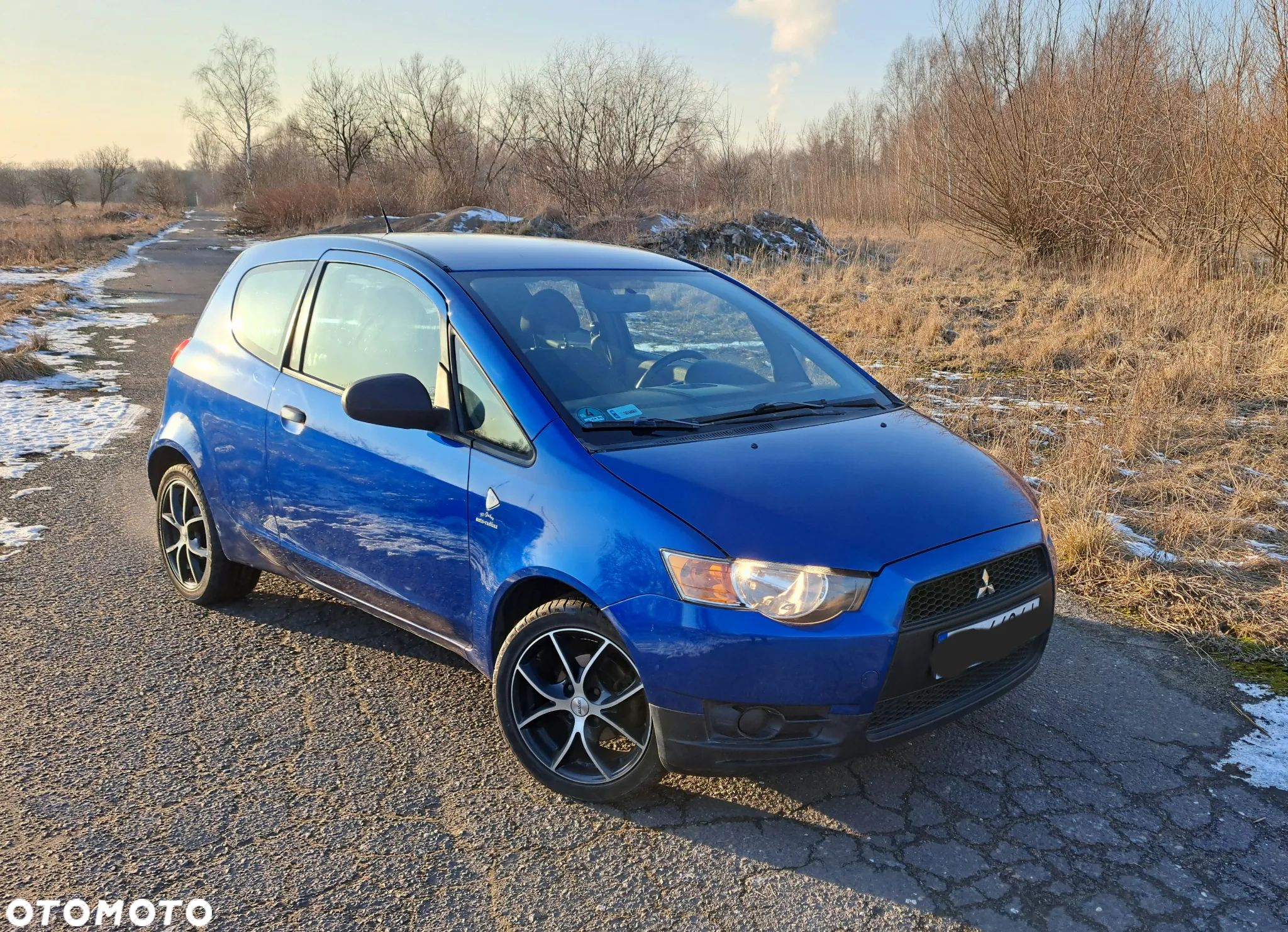 Mitsubishi Colt - 1