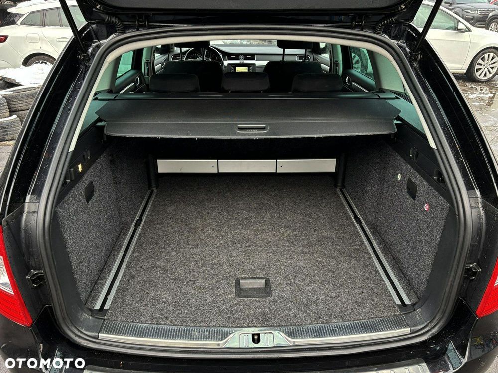 Skoda Superb 2.0 TDI DSG Exclusive - 3