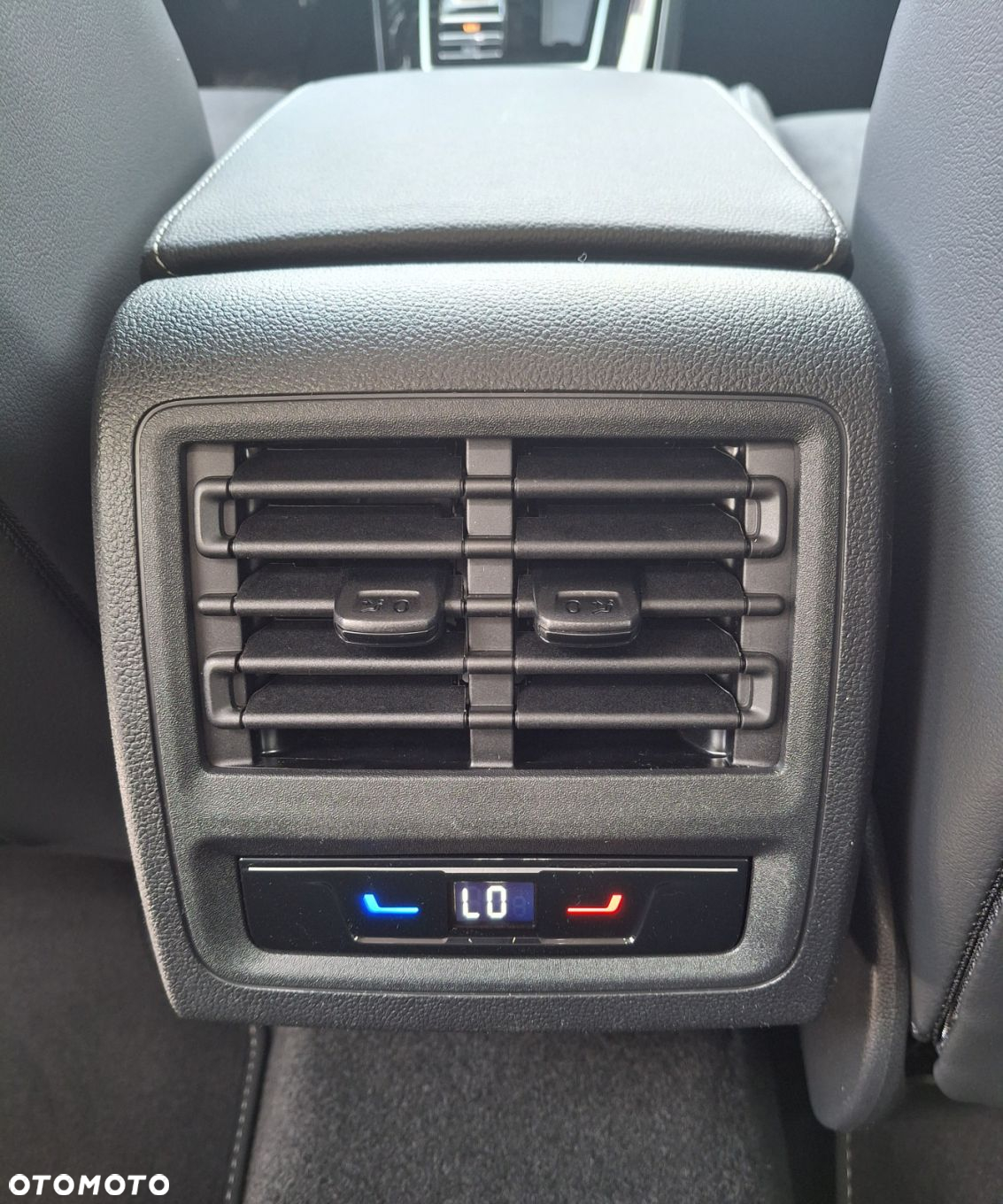 Volkswagen Golf - 23
