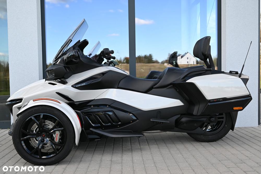 Can-Am Spyder - 4