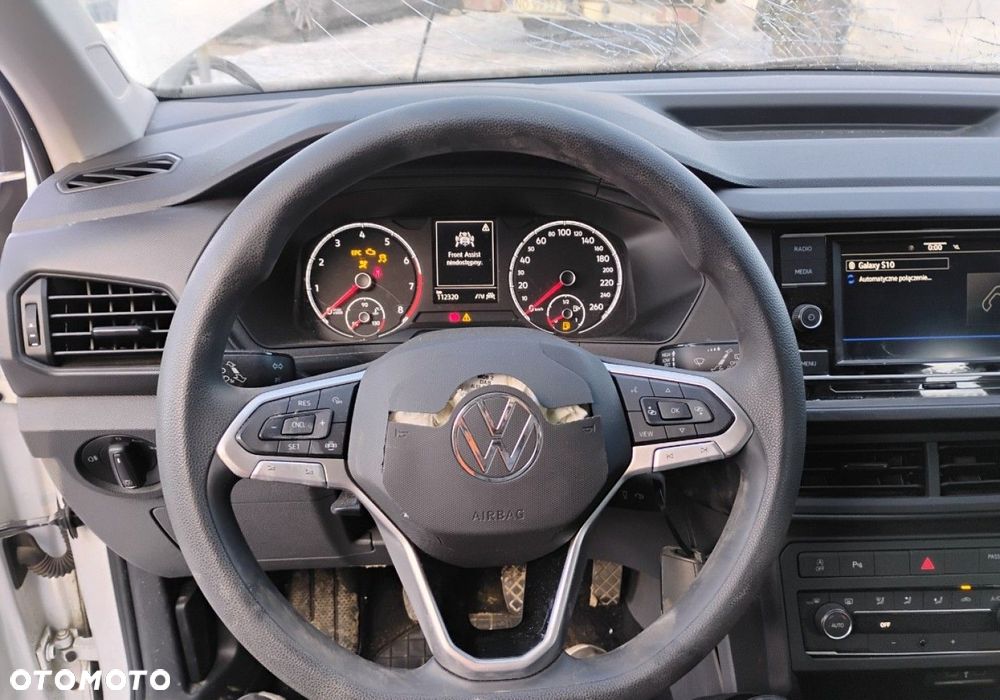 Volkswagen T-Cross - 12