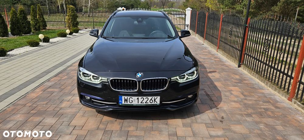 BMW Seria 3 320i - 7