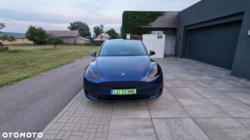 Tesla Model Y Long Range AWD - 13