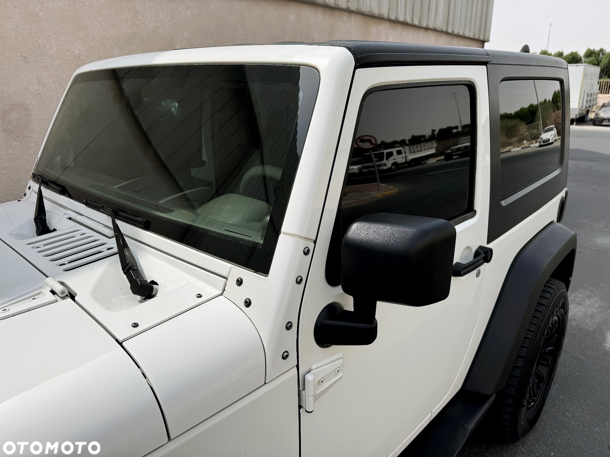 Jeep Wrangler - 10