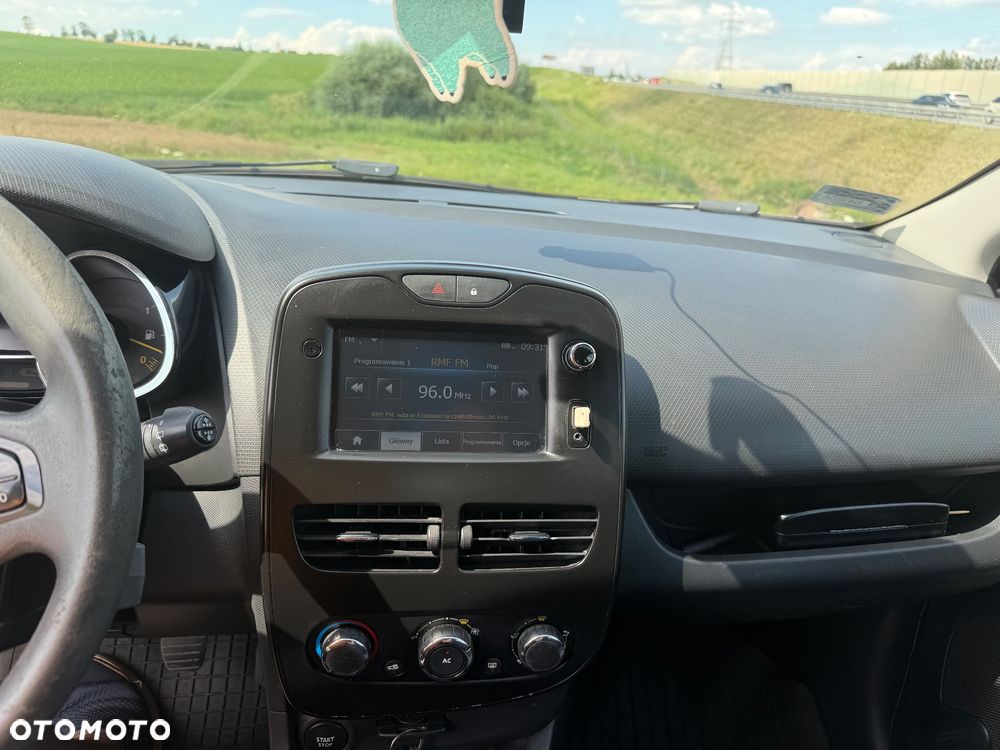 Renault Clio - 8
