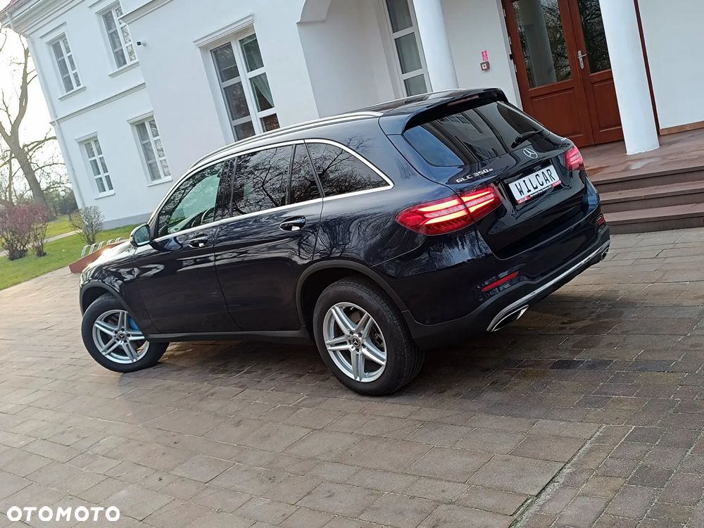 Mercedes-Benz GLC - 12