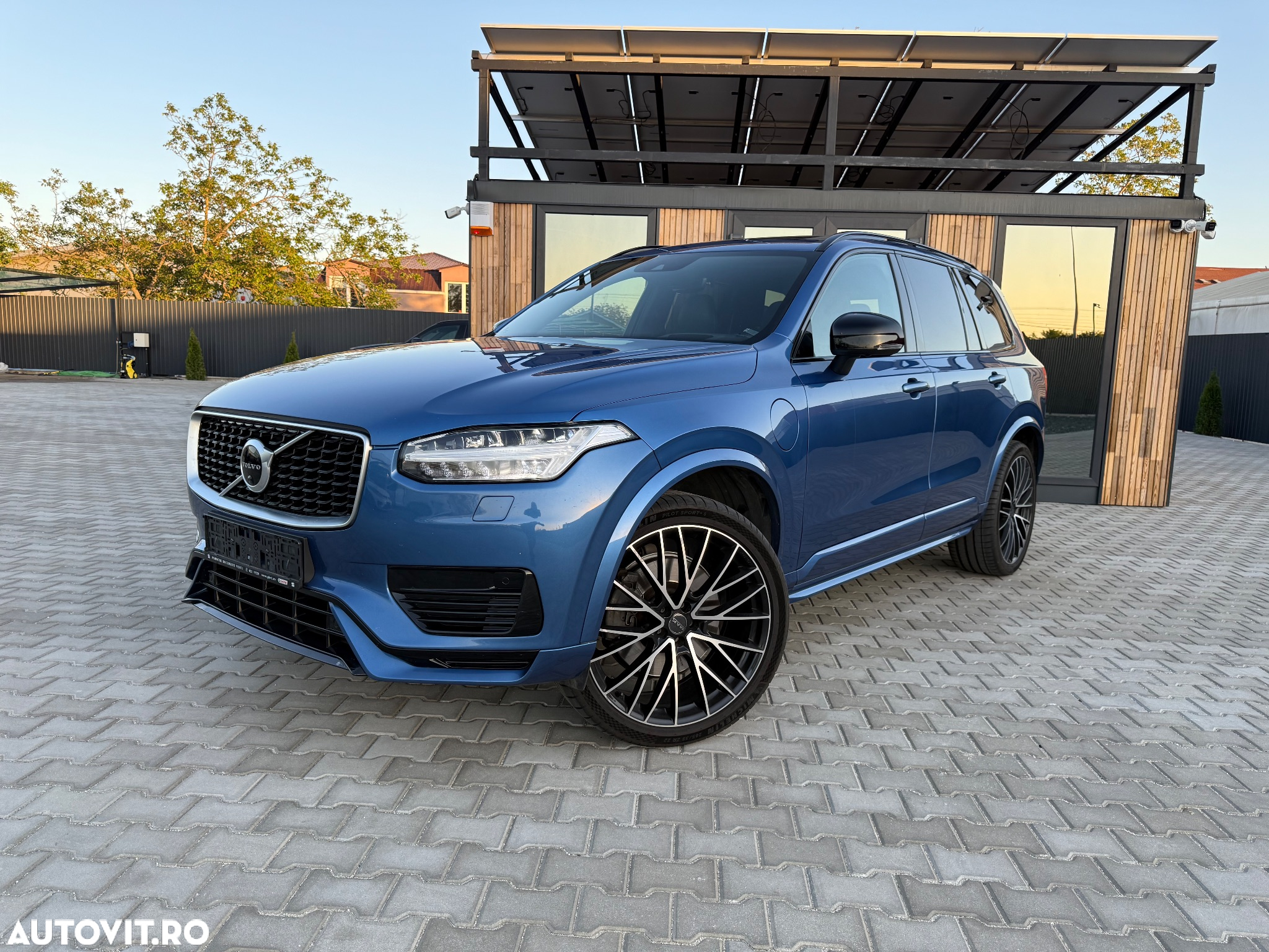 Volvo XC 90 T8 AWD Recharge Geartronic RDesign - 5
