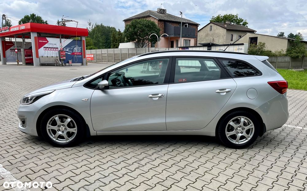 Kia Ceed Cee'd 1.6 CRDi L - 4