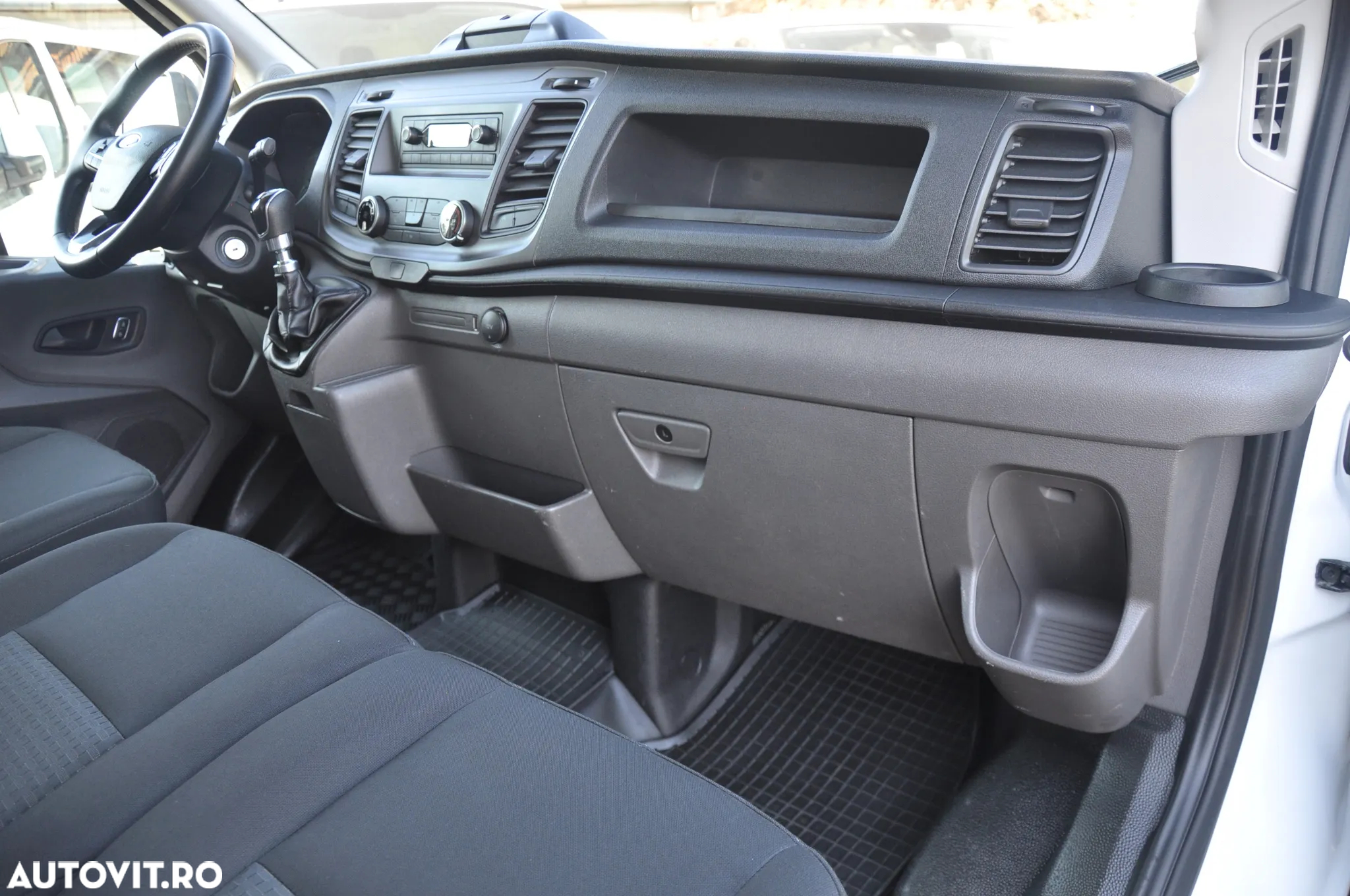 Ford Transit L4 Cub + Lift - 12