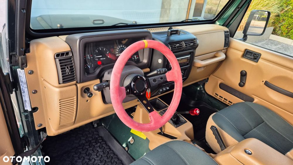 Jeep Wrangler 4.0 Sahara - 13