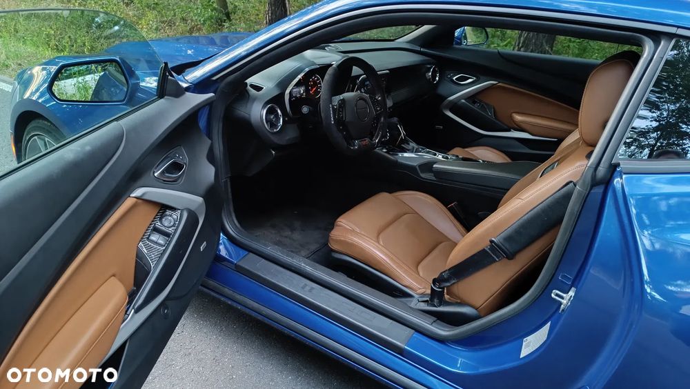 Chevrolet Camaro - 11