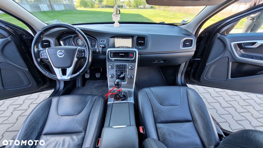 Volvo S60 D3 Momentum - 14