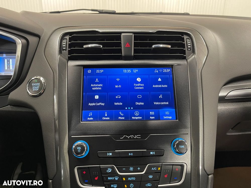 Ford Mondeo 2.0 HEV Titanium - 17