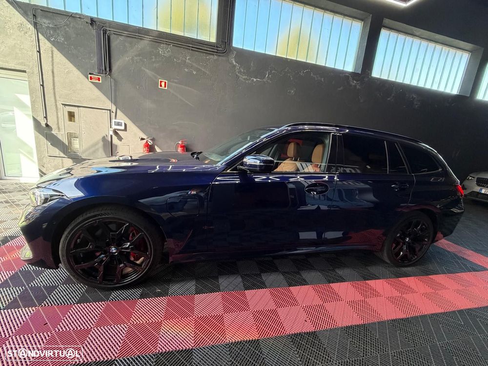 BMW 330 e Pack Desportivo M Pro Auto - 8