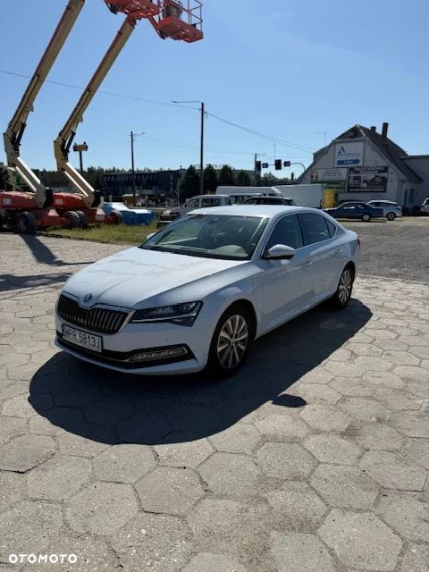 Skoda Superb 2.0 TDI SCR Ambition DSG - 2