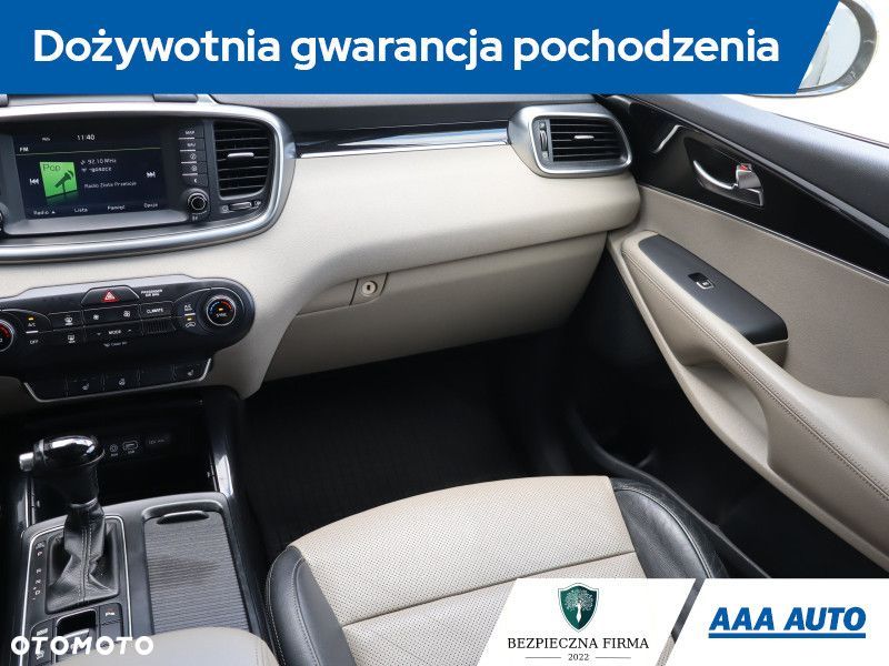 Kia Sorento - 10