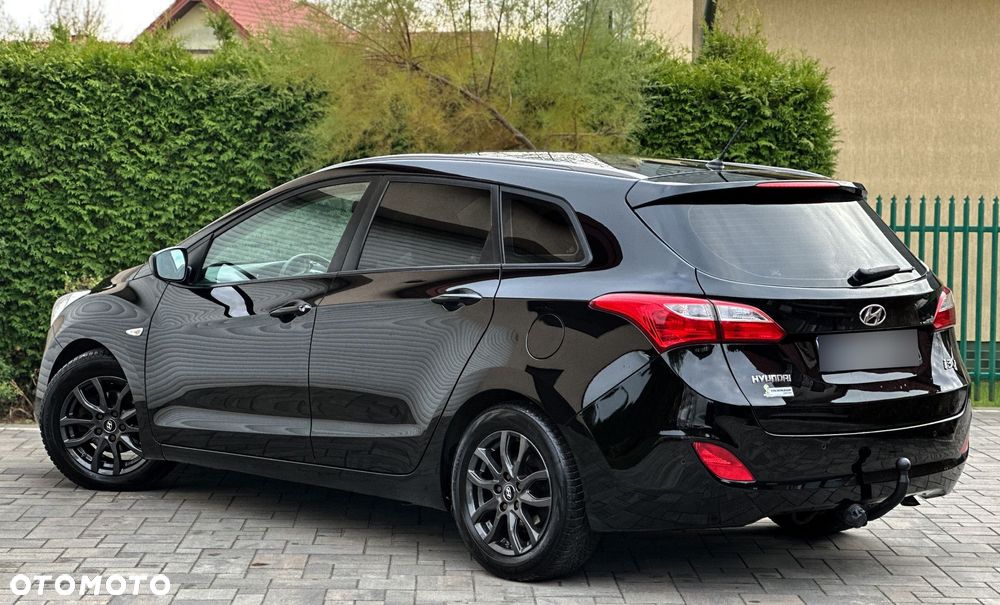 Hyundai i30 1.6 CRDI Fifa World Cup Edition - 16