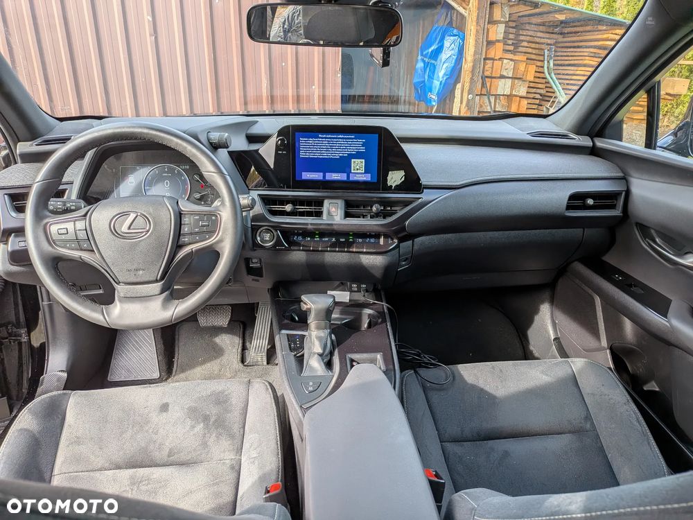 Lexus UX 200 GPF Pure 2WD - 12